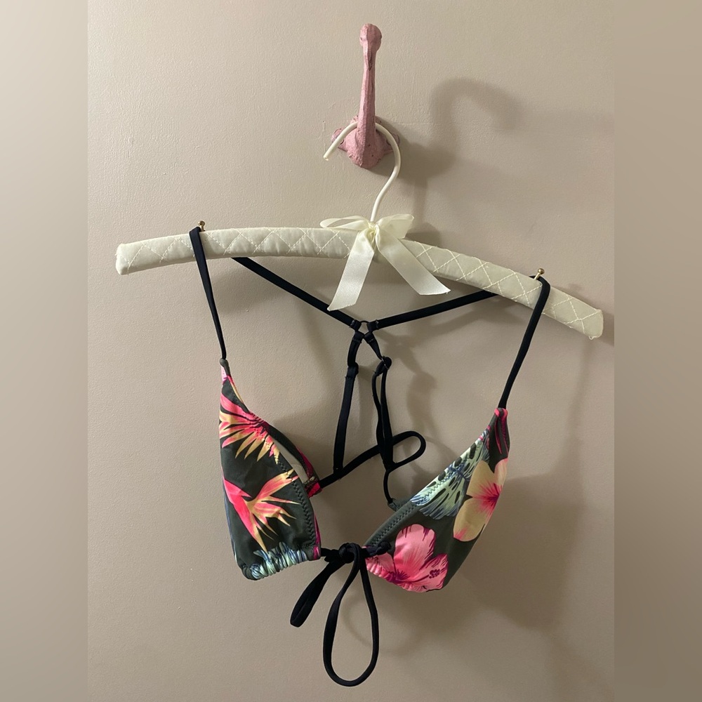 PINK Victoria’s Secret Bikini Top
